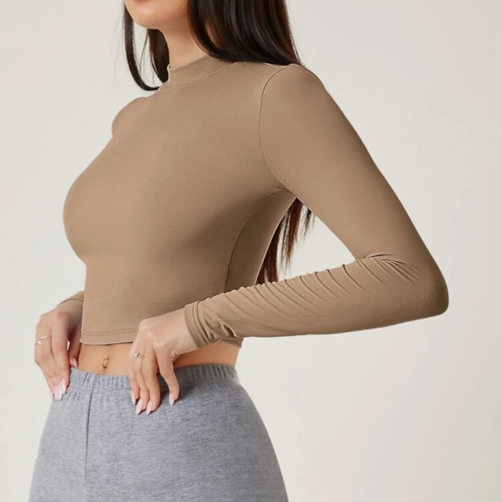 Cropped top